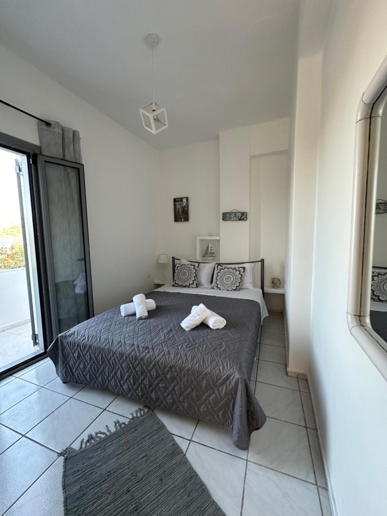 Nicole Rooms Santorini Vóthon Extérieur photo