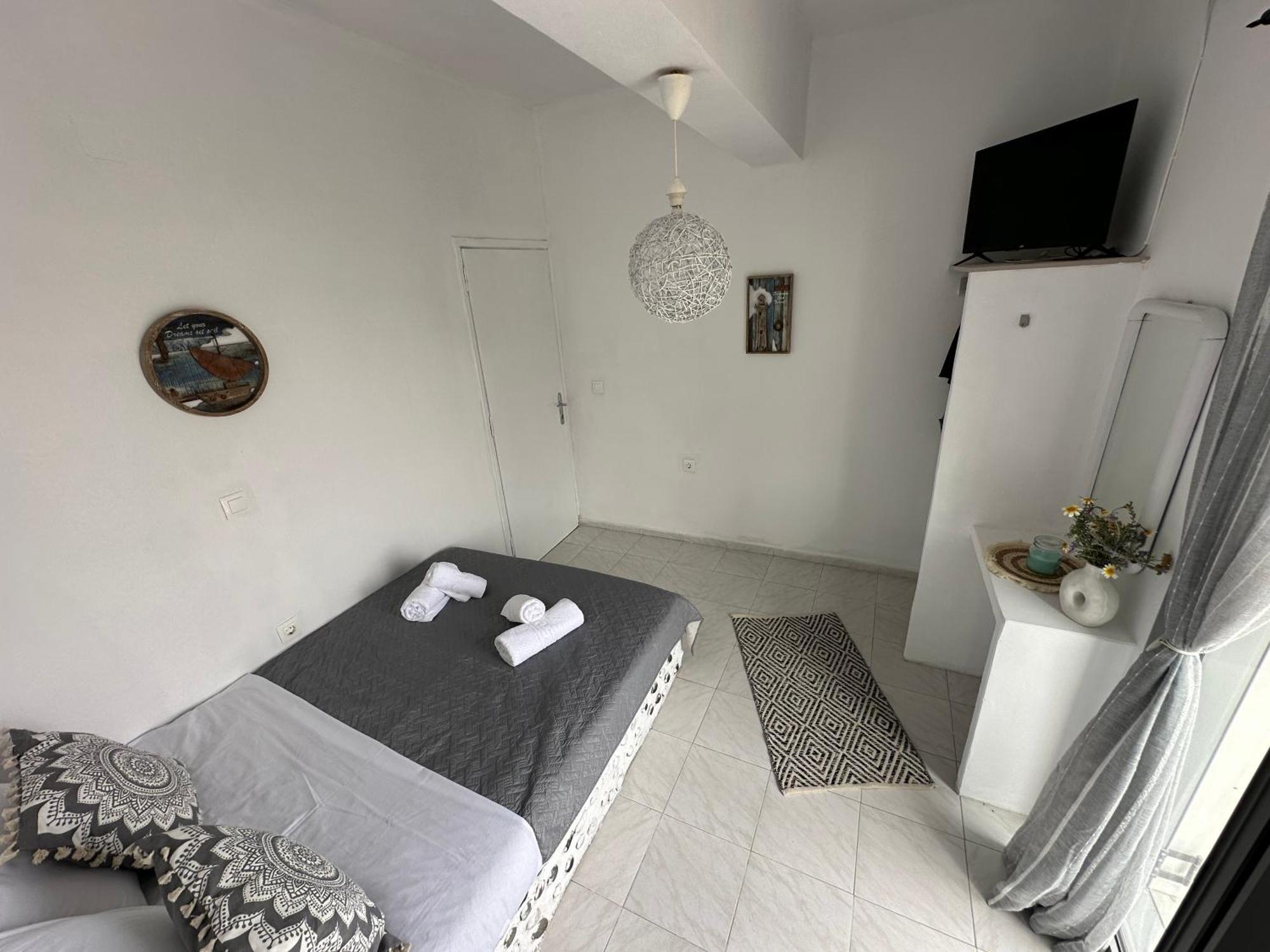 Nicole Rooms Santorini Vóthon Extérieur photo